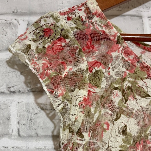 Rue21 Pink and Green Floral Blouse, sheer open back size small - Picture 4 of 6